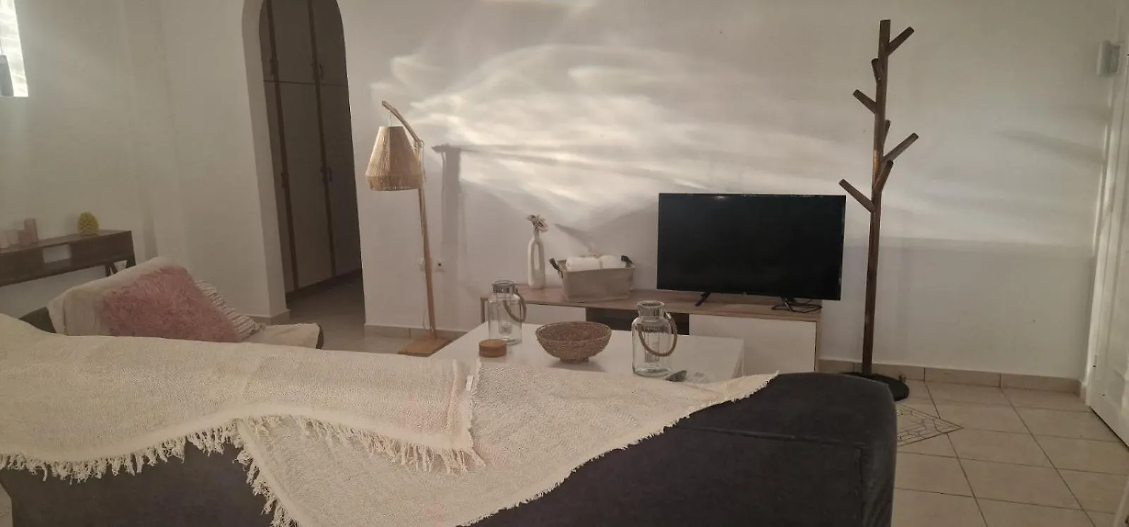 The Holiday House Mavrata 0*,  Greece